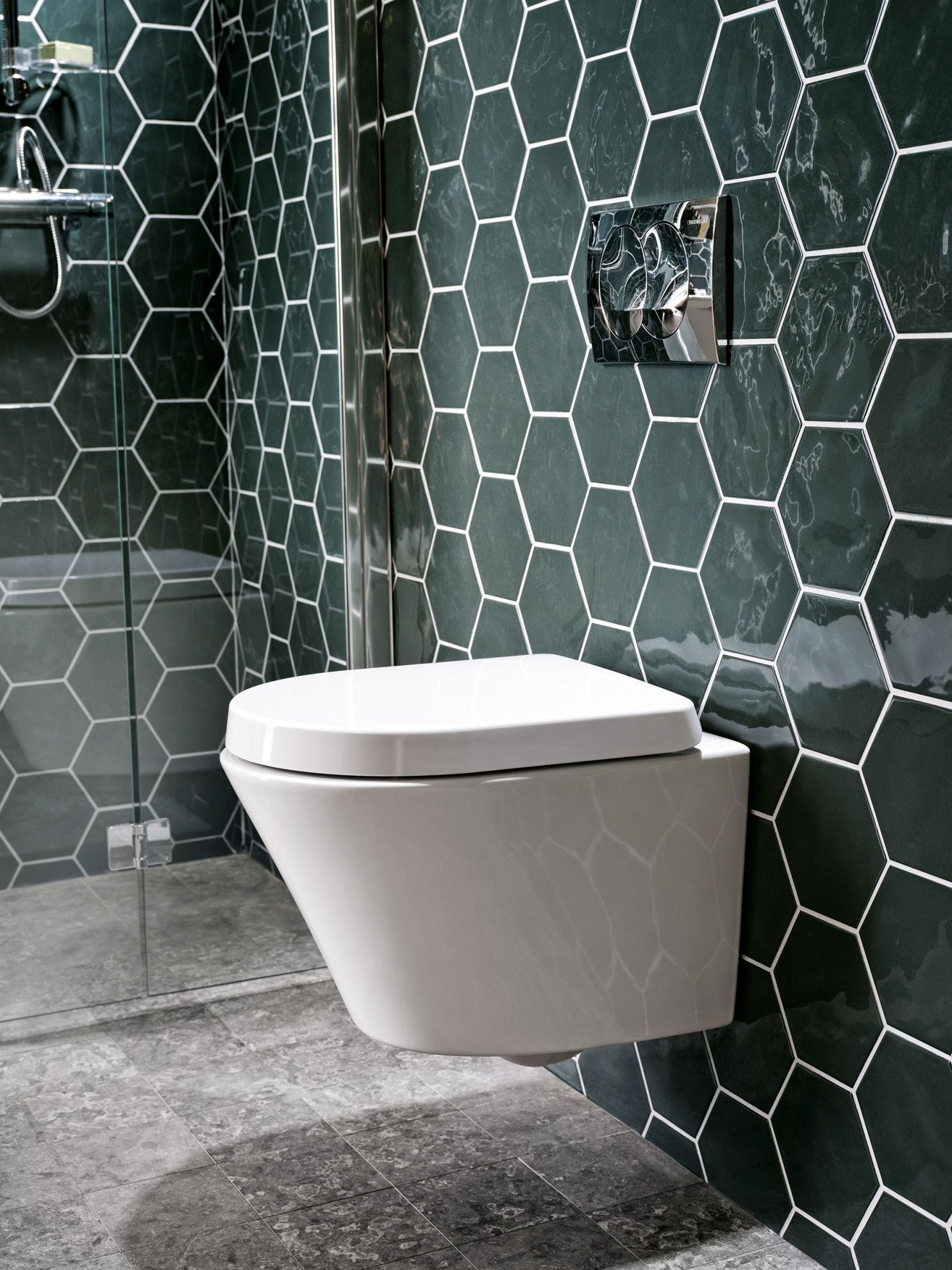 Alterna Opus Mini Smart vägghängd WC inklusive Monterat & Klart